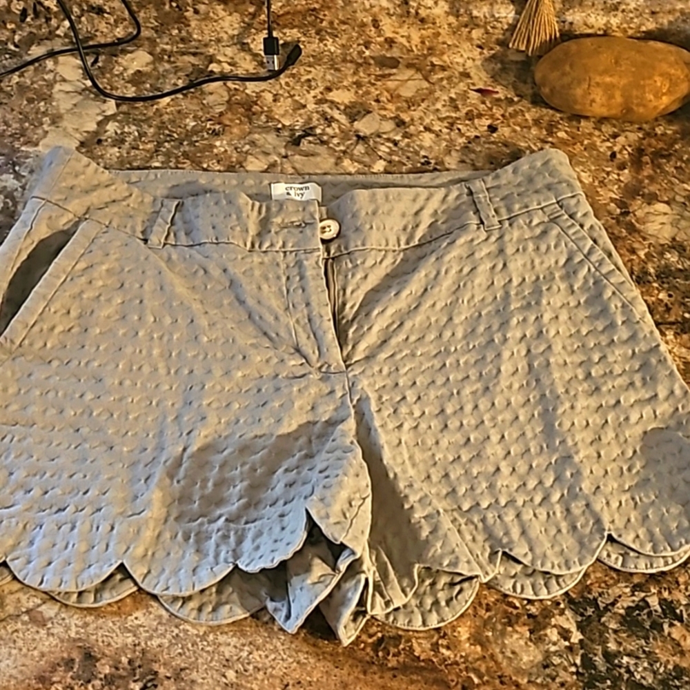 Ladies shorts
